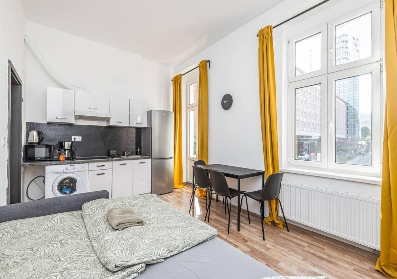 Appartement Crimson Charm à Prague Extérieur photo